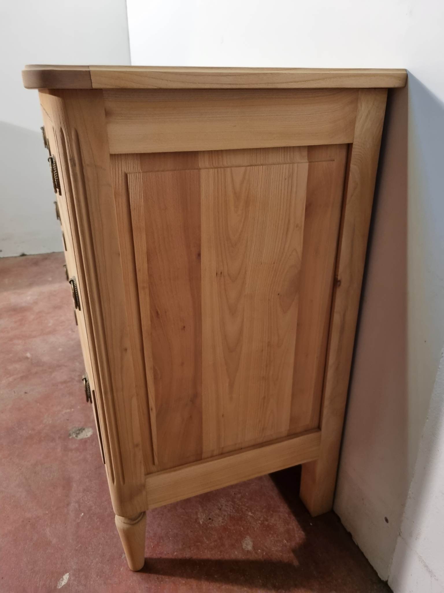 Commode en merisier aerogommée
