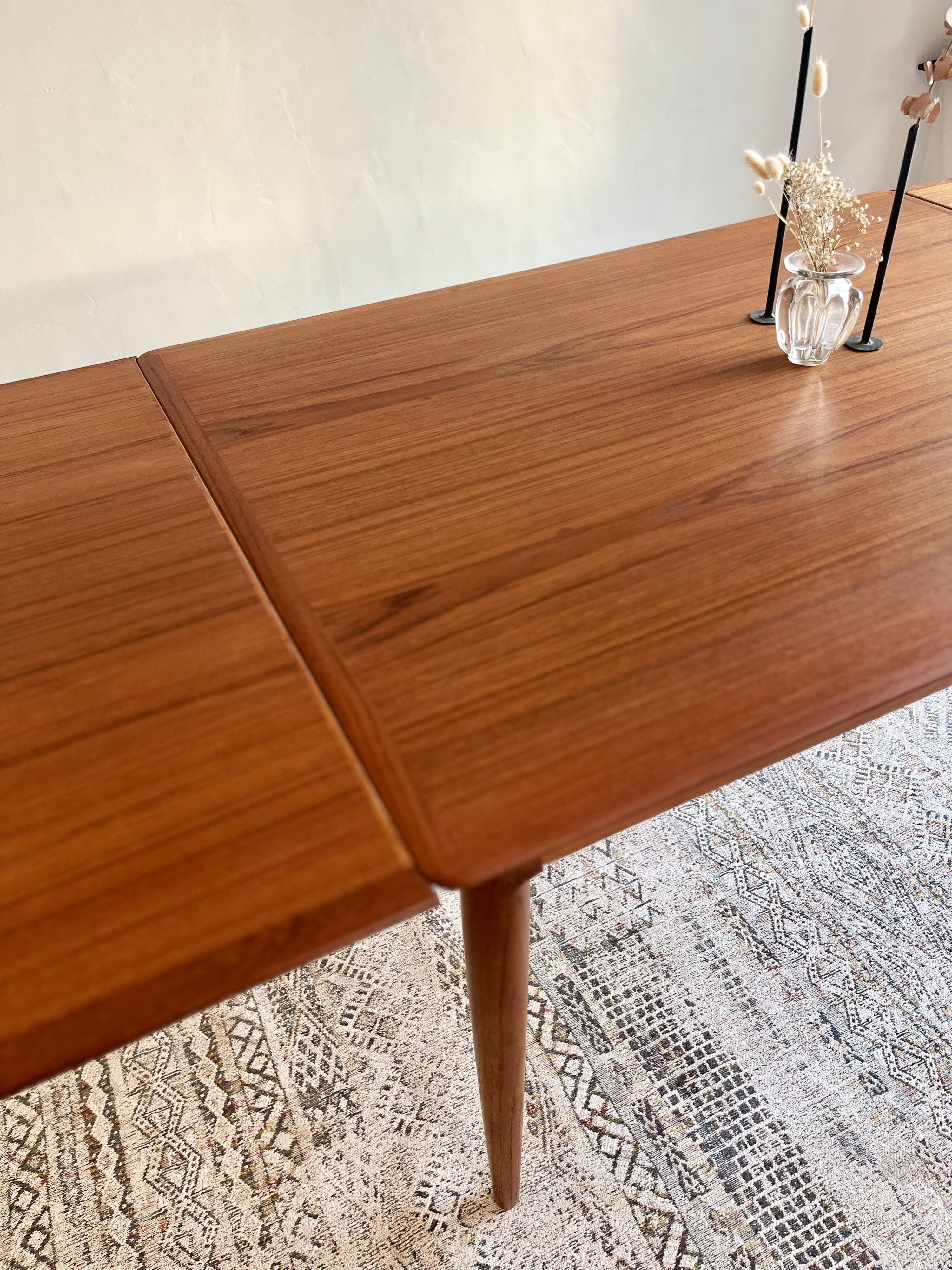 Danish extendable table Skovmand & Andersen