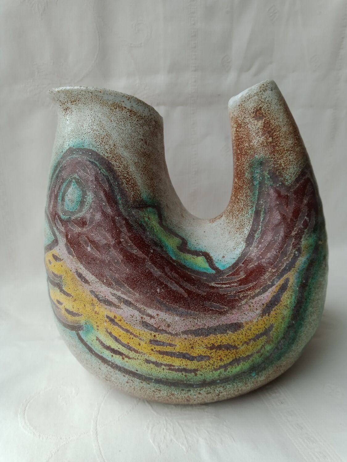 Accolay vase decorated with fish