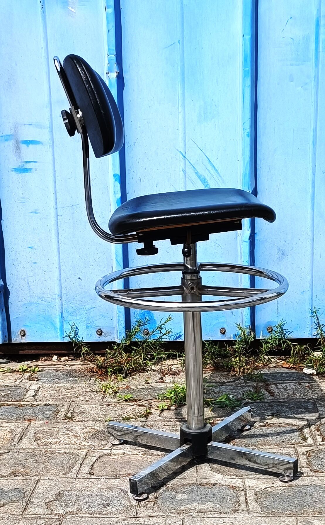 Industrial laboratory seat, Kor