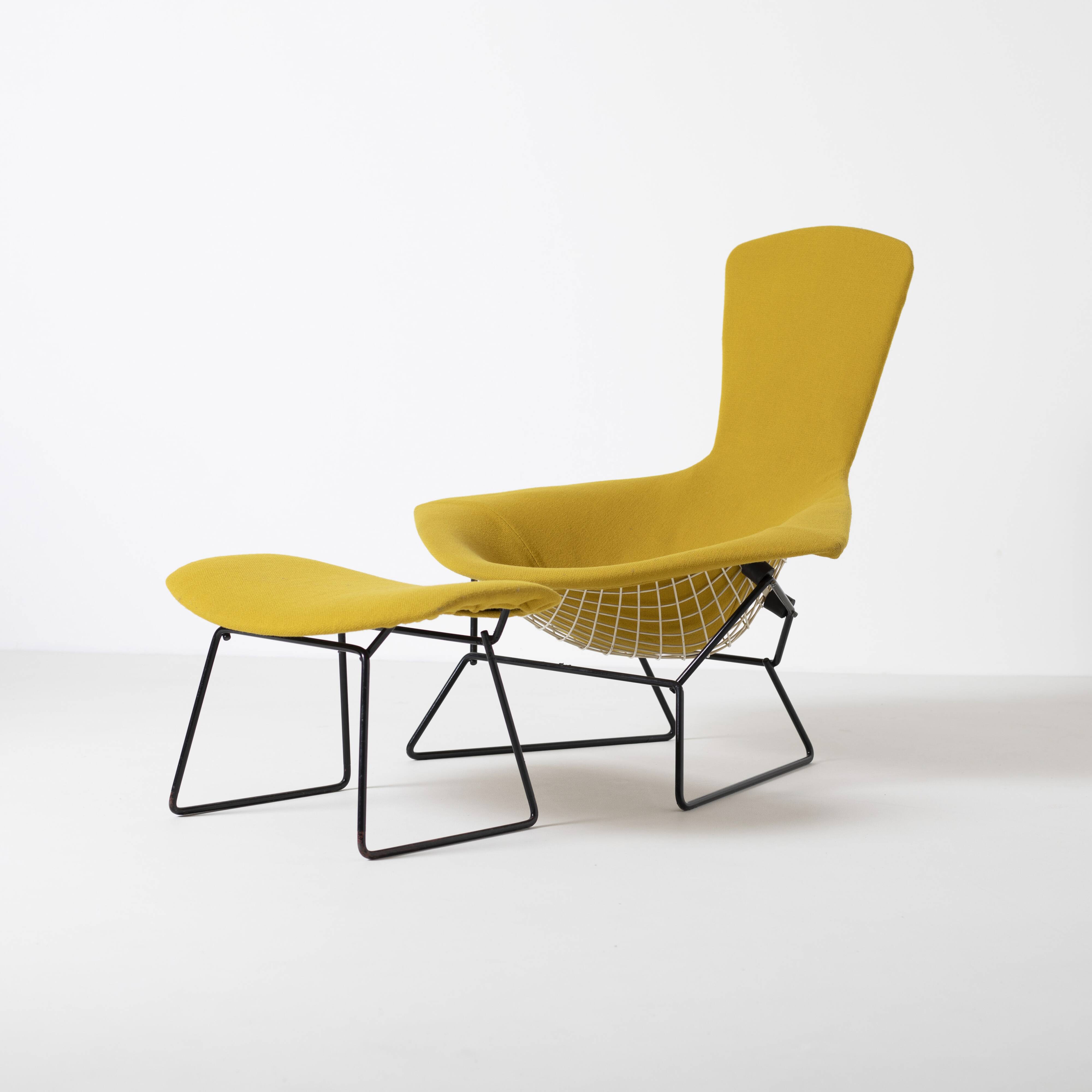 Vintage Harry Bertoia Bird lounge chair and ottoman, Knoll, circa 1960s, re