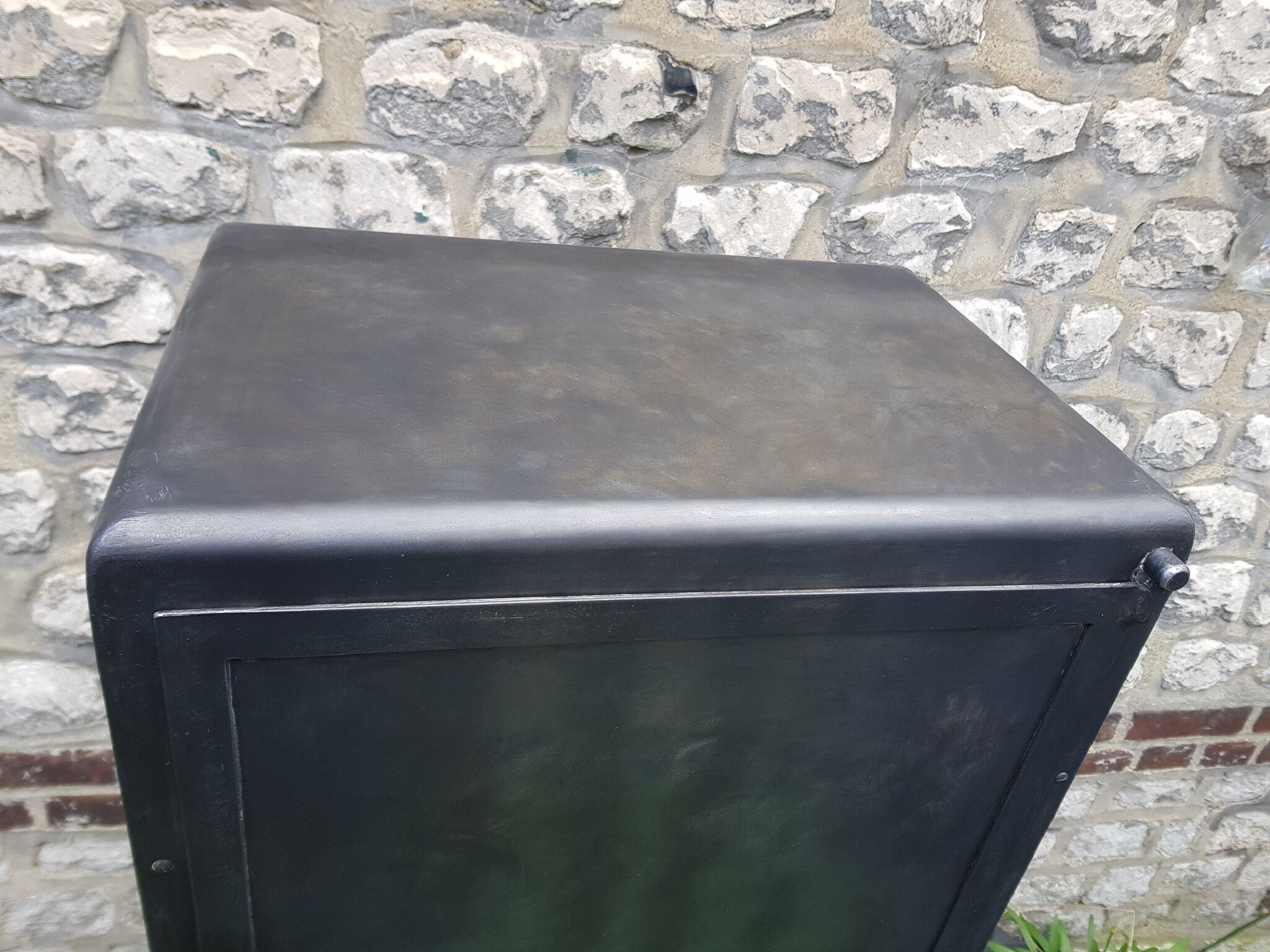 Armoire médicale en métal