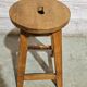 Tabouret d'atelier en teck birman
