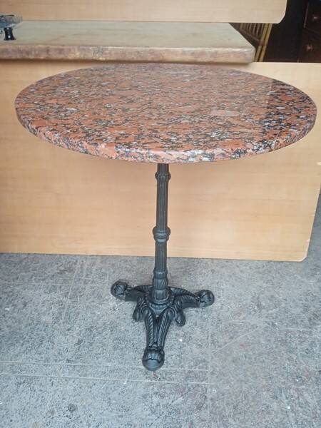 Tagle marble and cast iron bistro gueridon