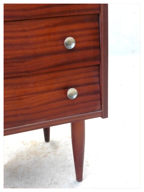 Commode vintage 1960/1970 pieds fuselés
