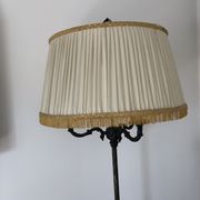 Lampadaire tripode