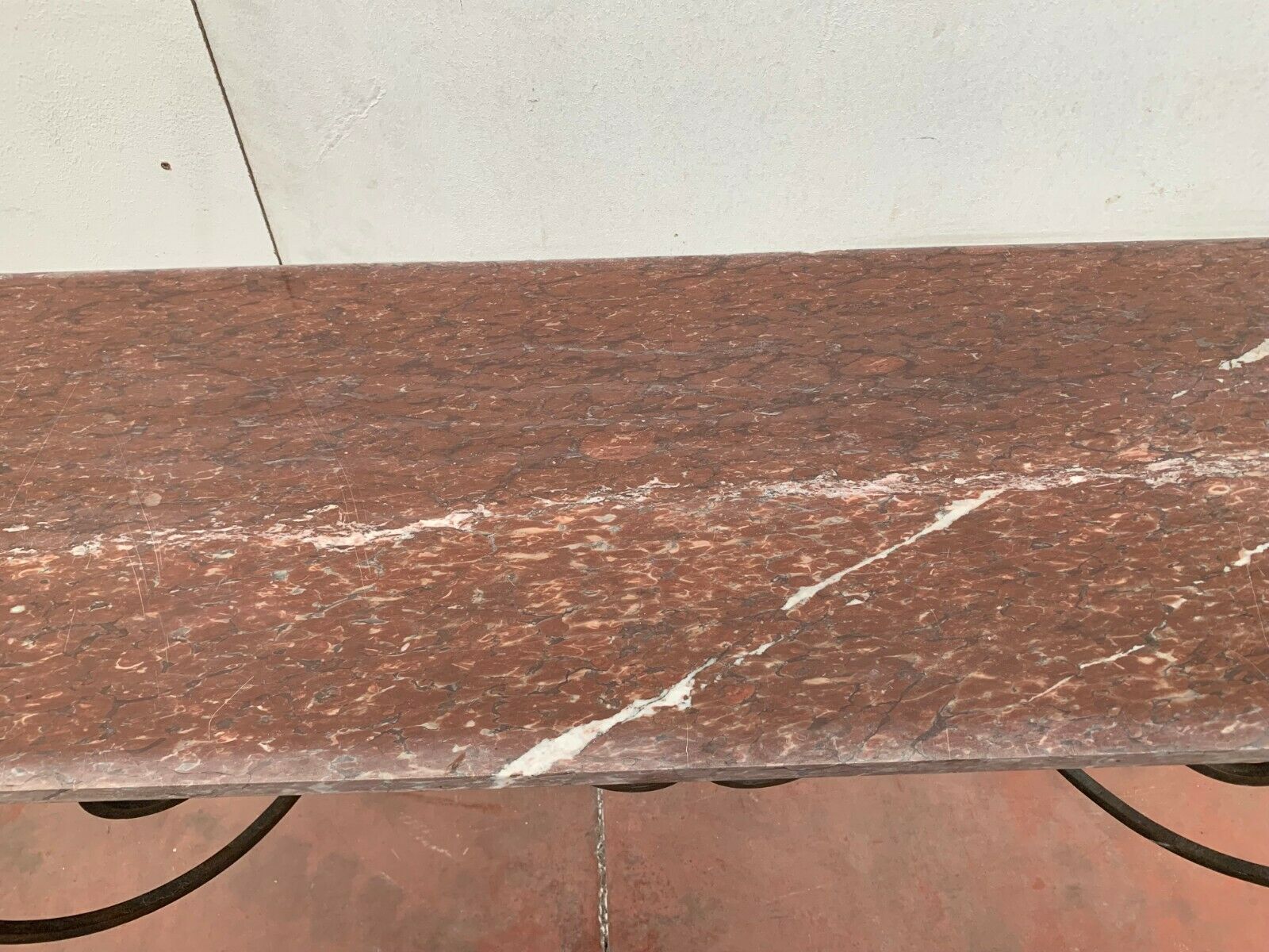 Console en fer forgé et marbre rouge