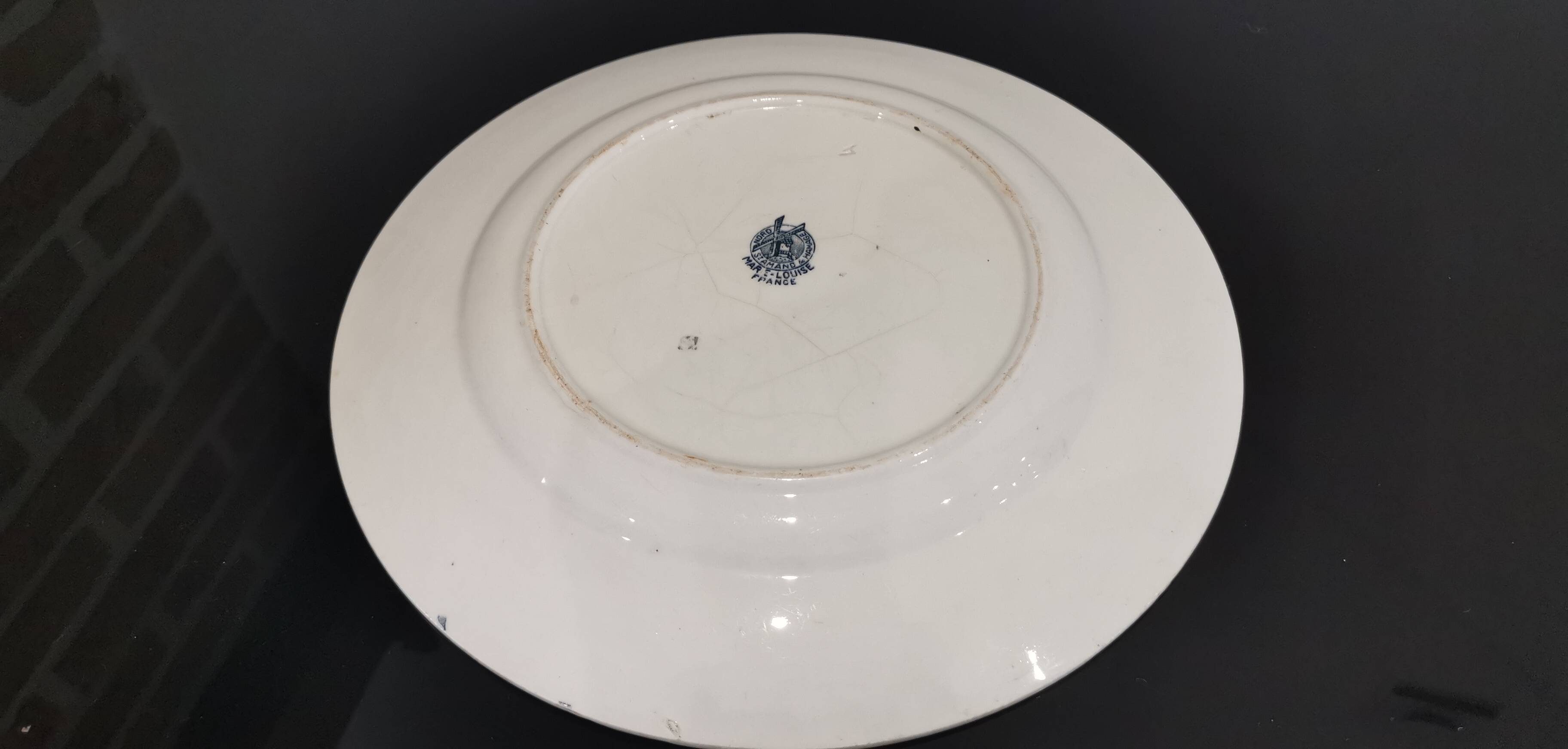 Old Moulin des loups dish Marie Louise iron earth model 29.5cm