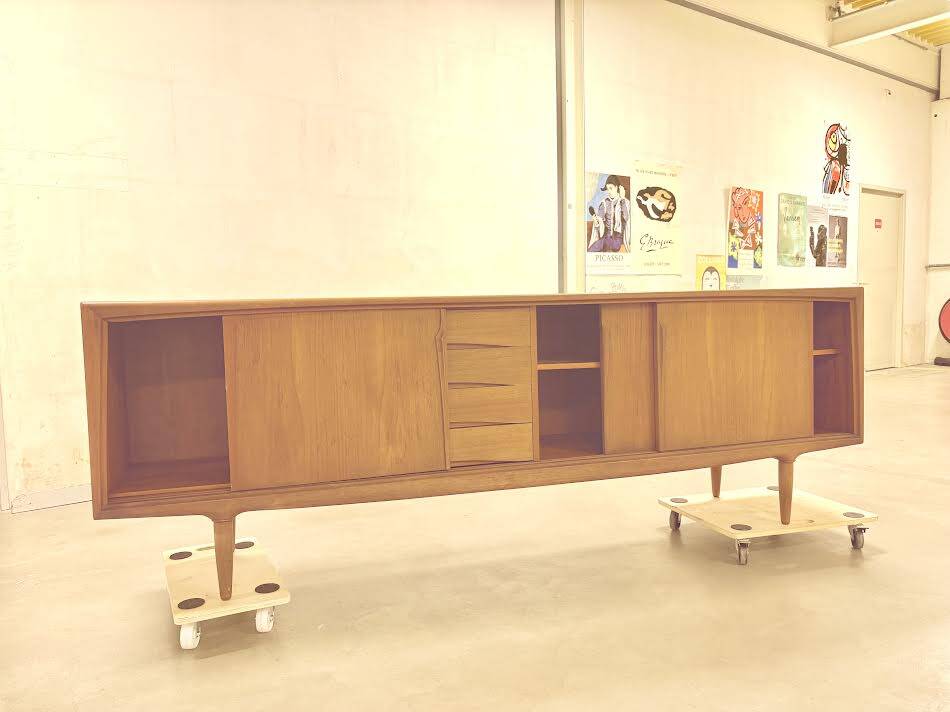 Enfilade Gunni Omann
