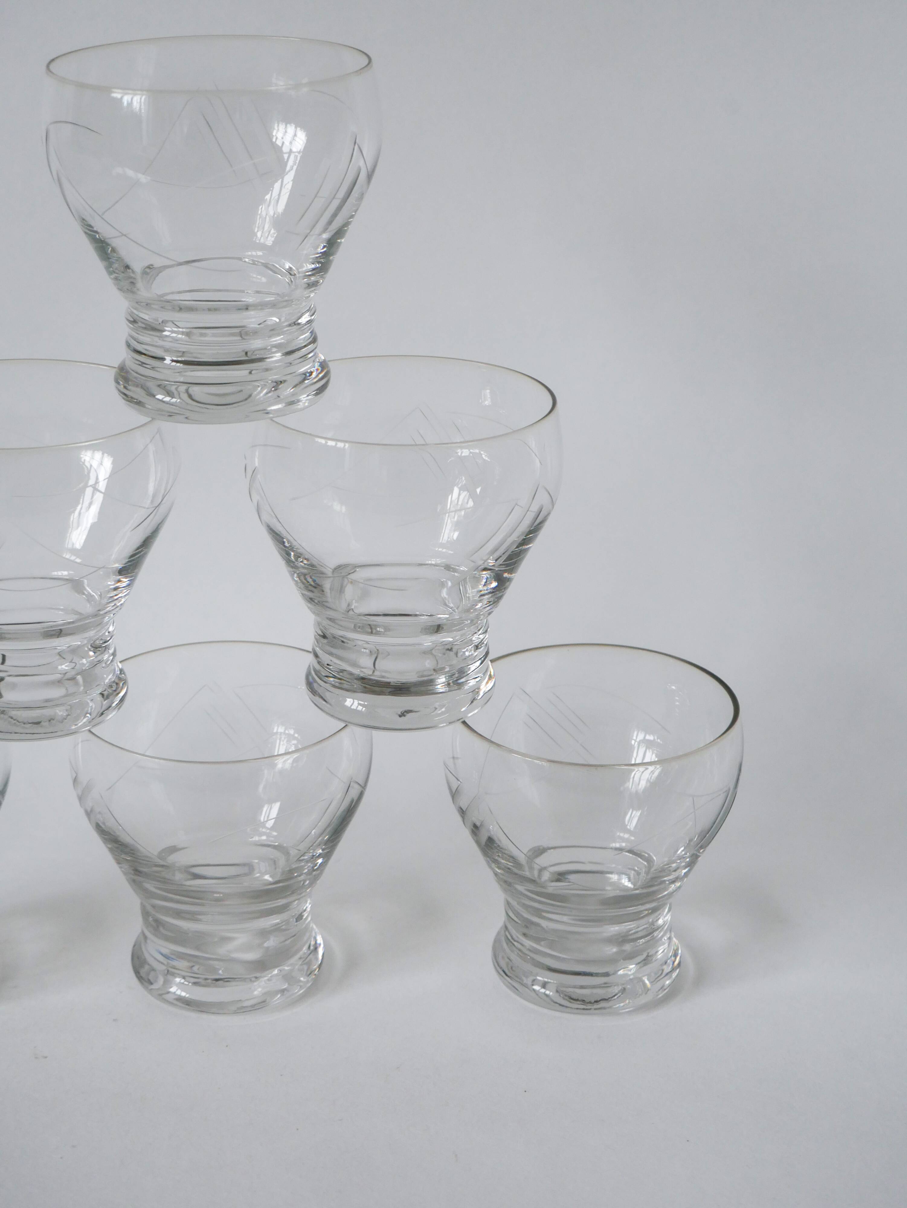 set of 6 wine glasses in chiseled glass 1960 9 X 8 cm