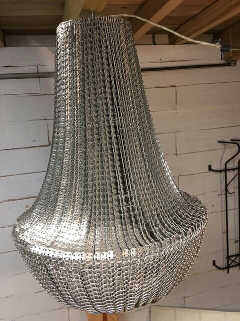 Lustre design cotte de maille 8 lampes
