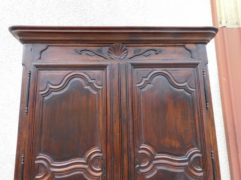 LouisXV walnut cabinet of the xviii century