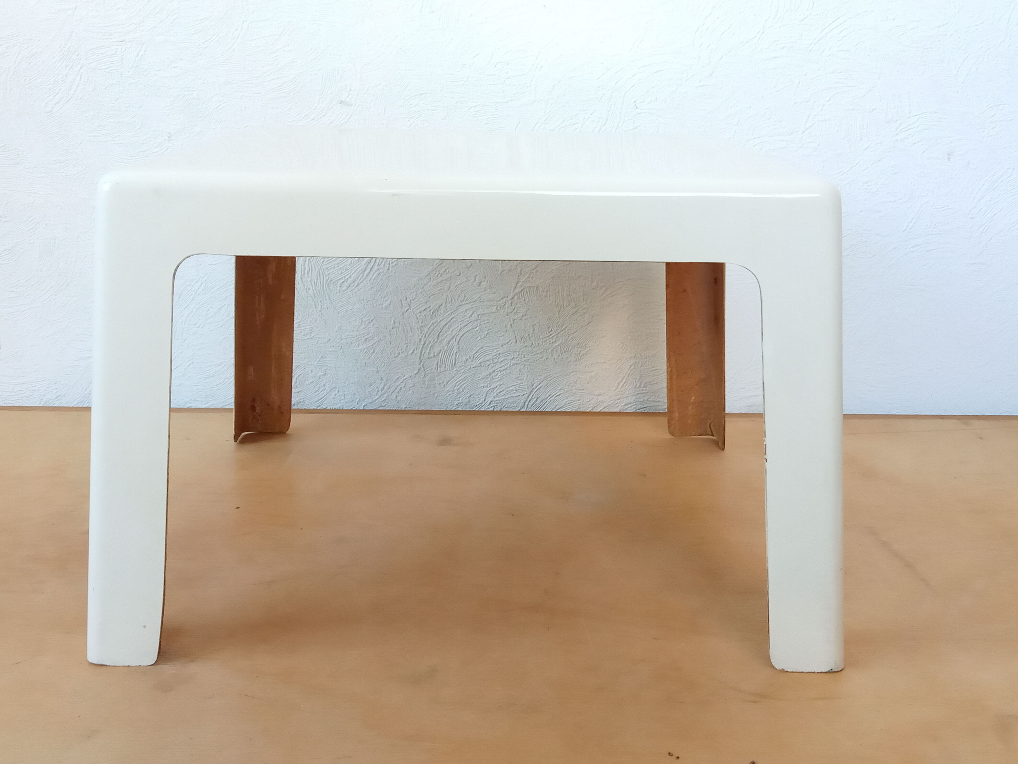 Fiberglass coffee table 60s