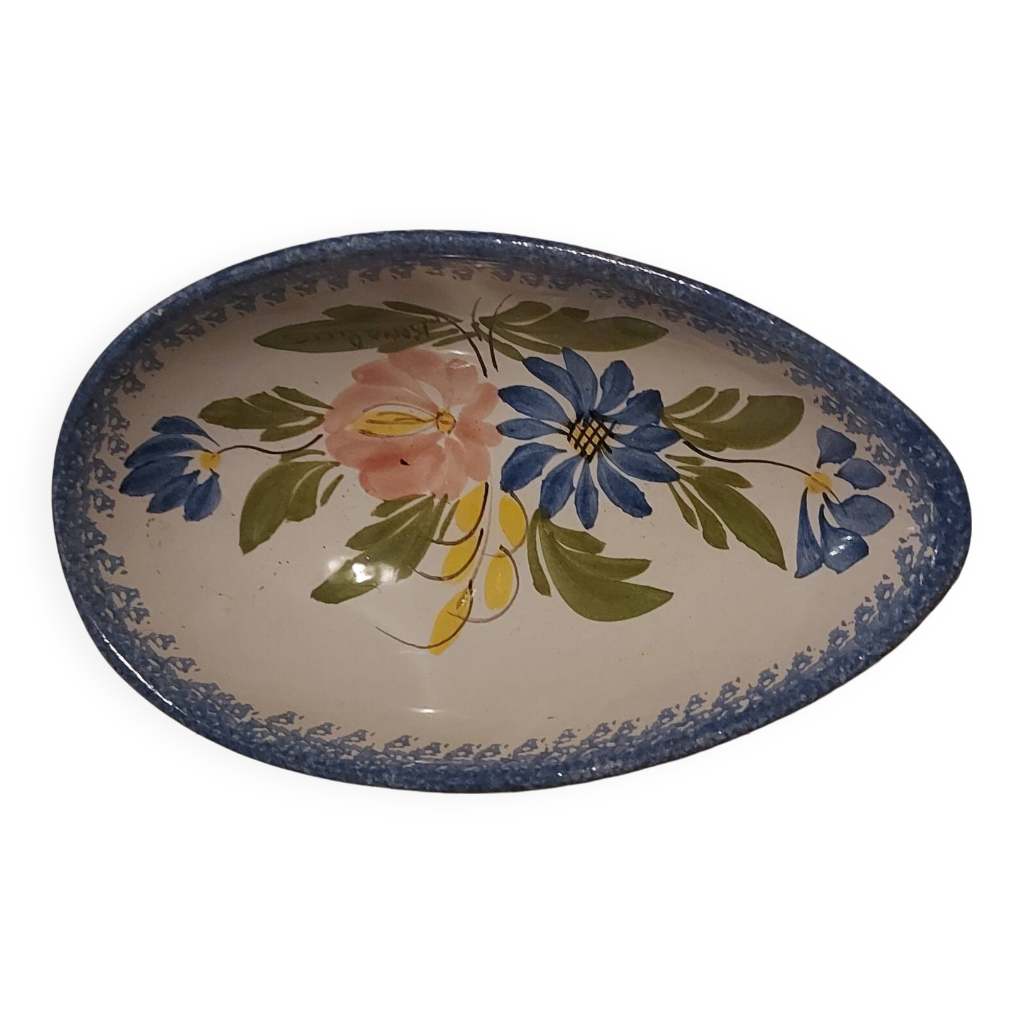 Ceramic dish signed Keraluc Quimper