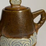 Theiere and milk jar thereof