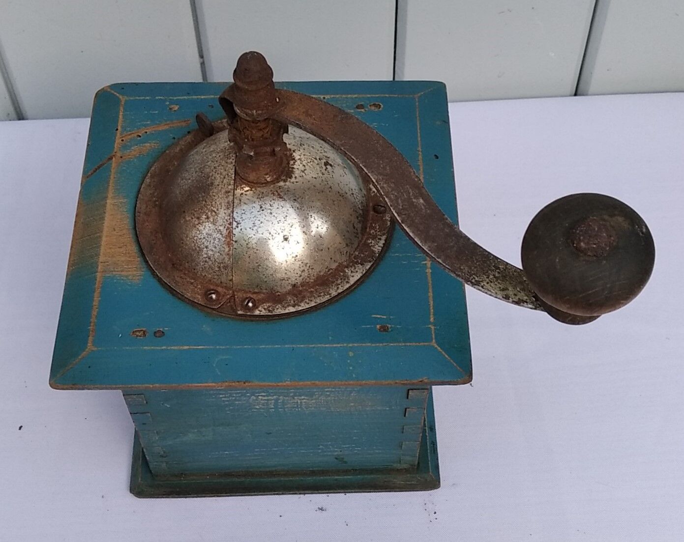 Old Delto coffee grinder