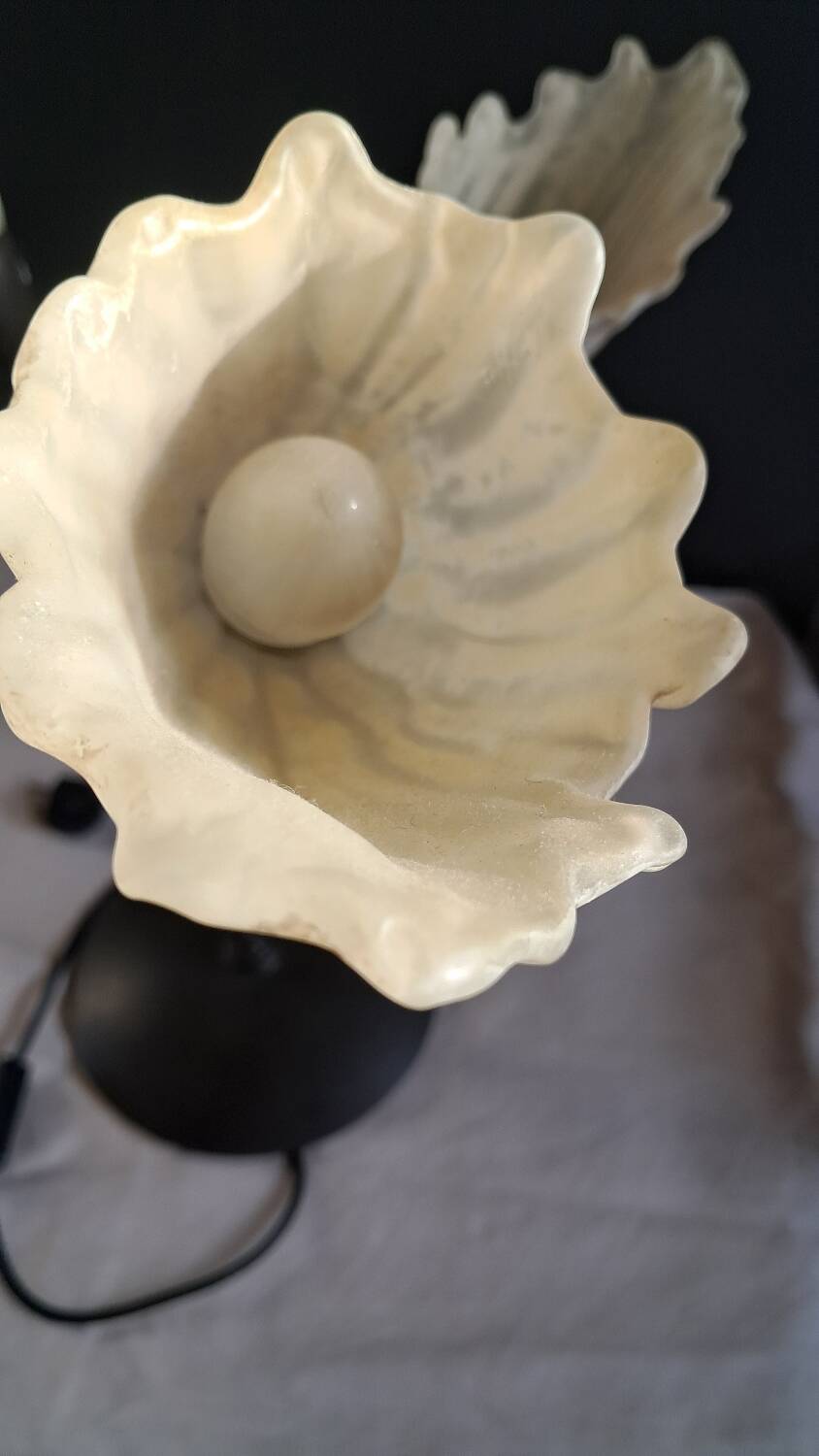 Triple flower lamp in metal and glass