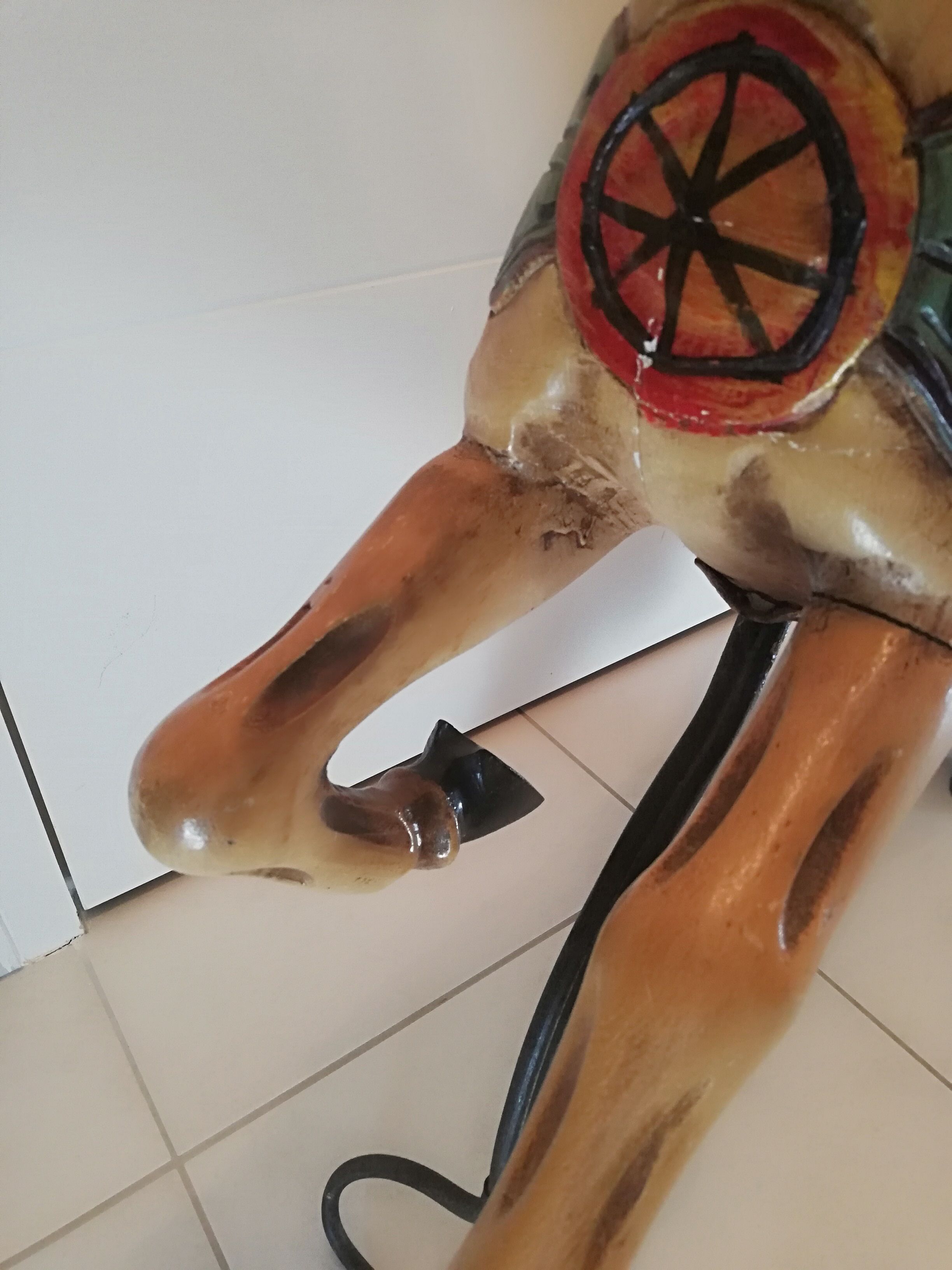 Cheval cabré de manège ou de carrousel forain en bois