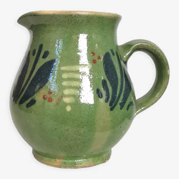 Vase with green handle