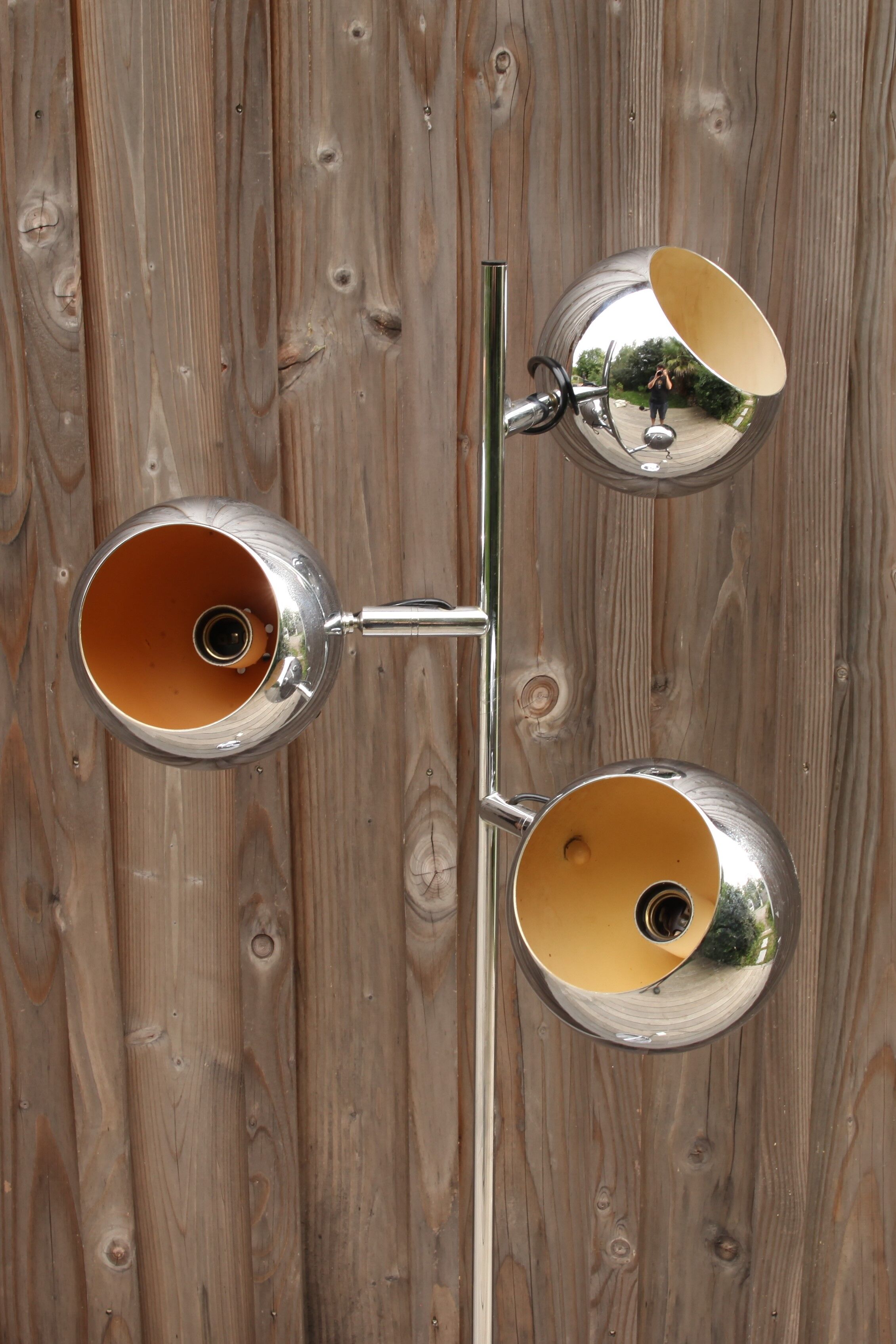 3-light floor lamp in chrome metal