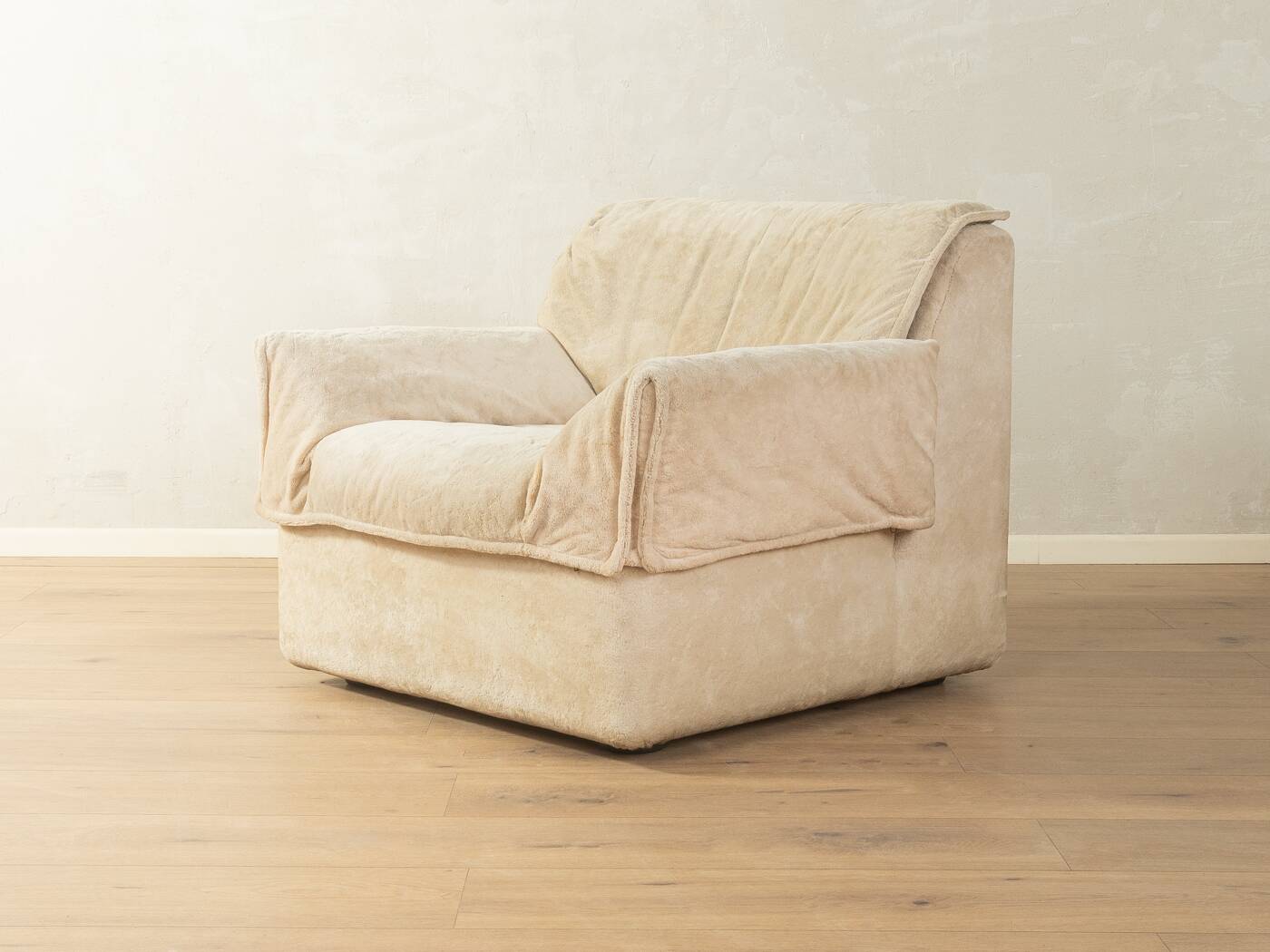 COR Space Age seating group, 1970s, set of 6 armchairs and footstool, cream white