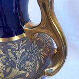 Porcelain vase from Tours