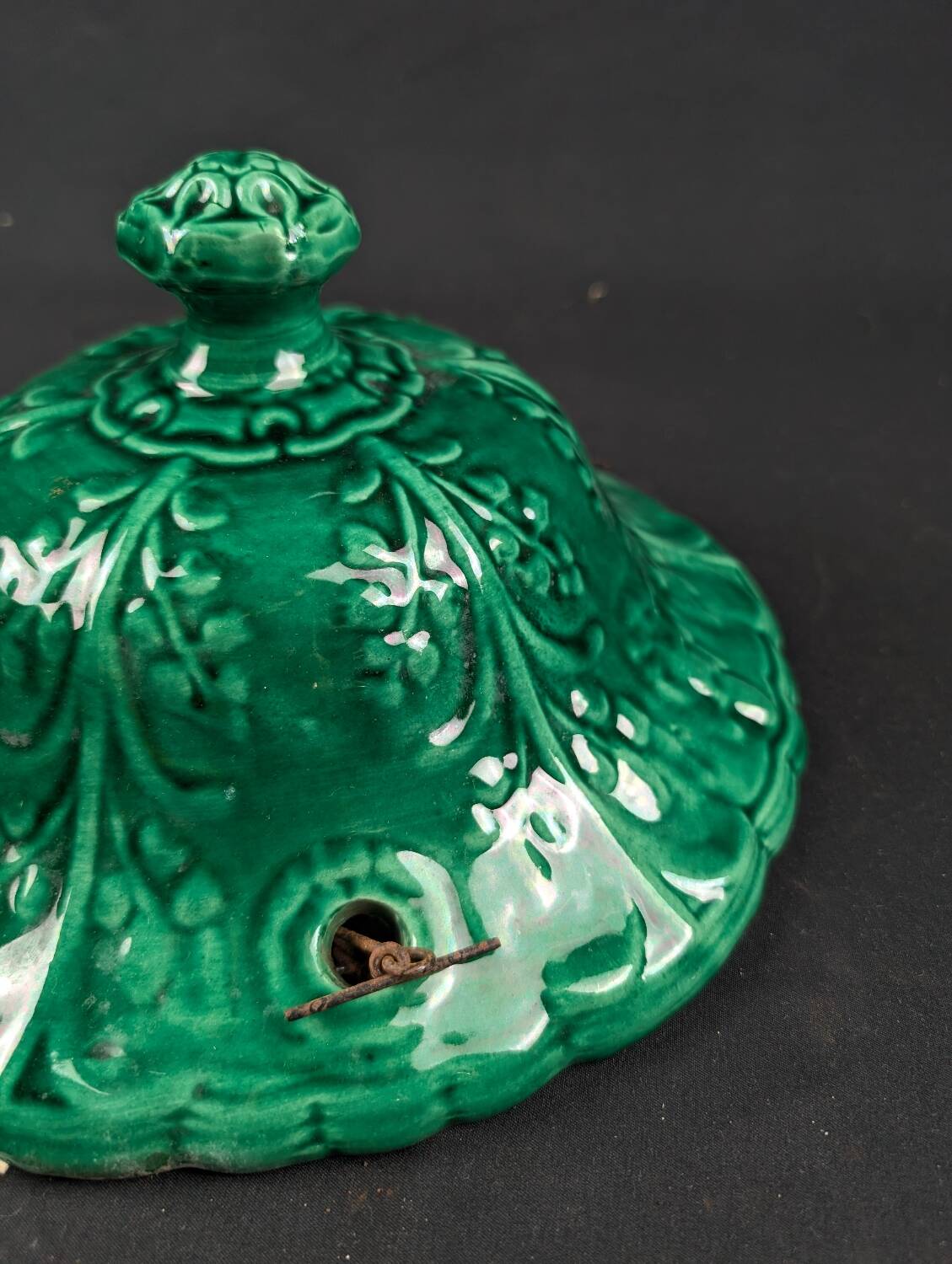 Hanging planter in Majolica slip