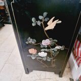 Vintage enfilade chinois laqué avec incrustations