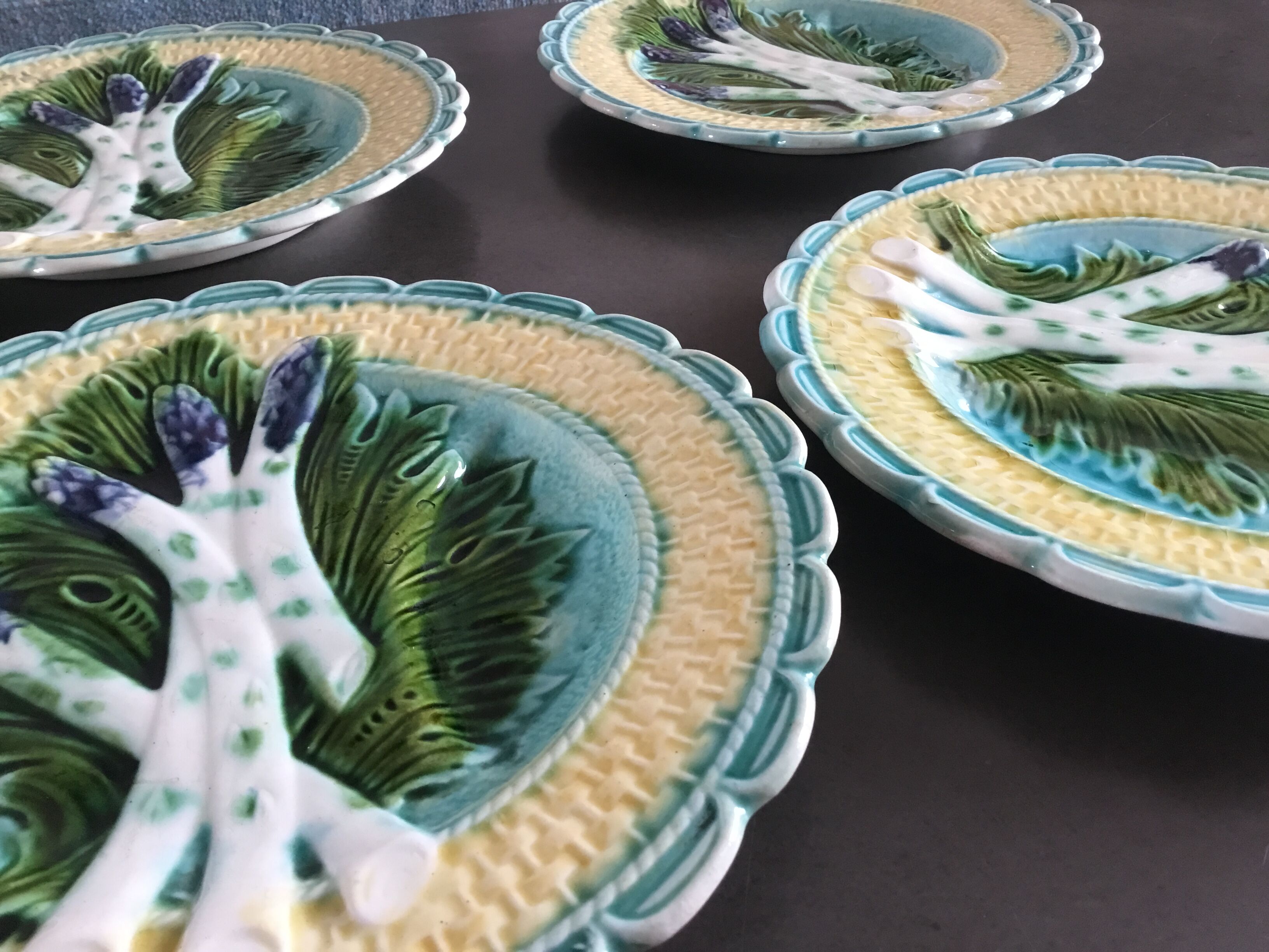 6 asparagus plates in slip