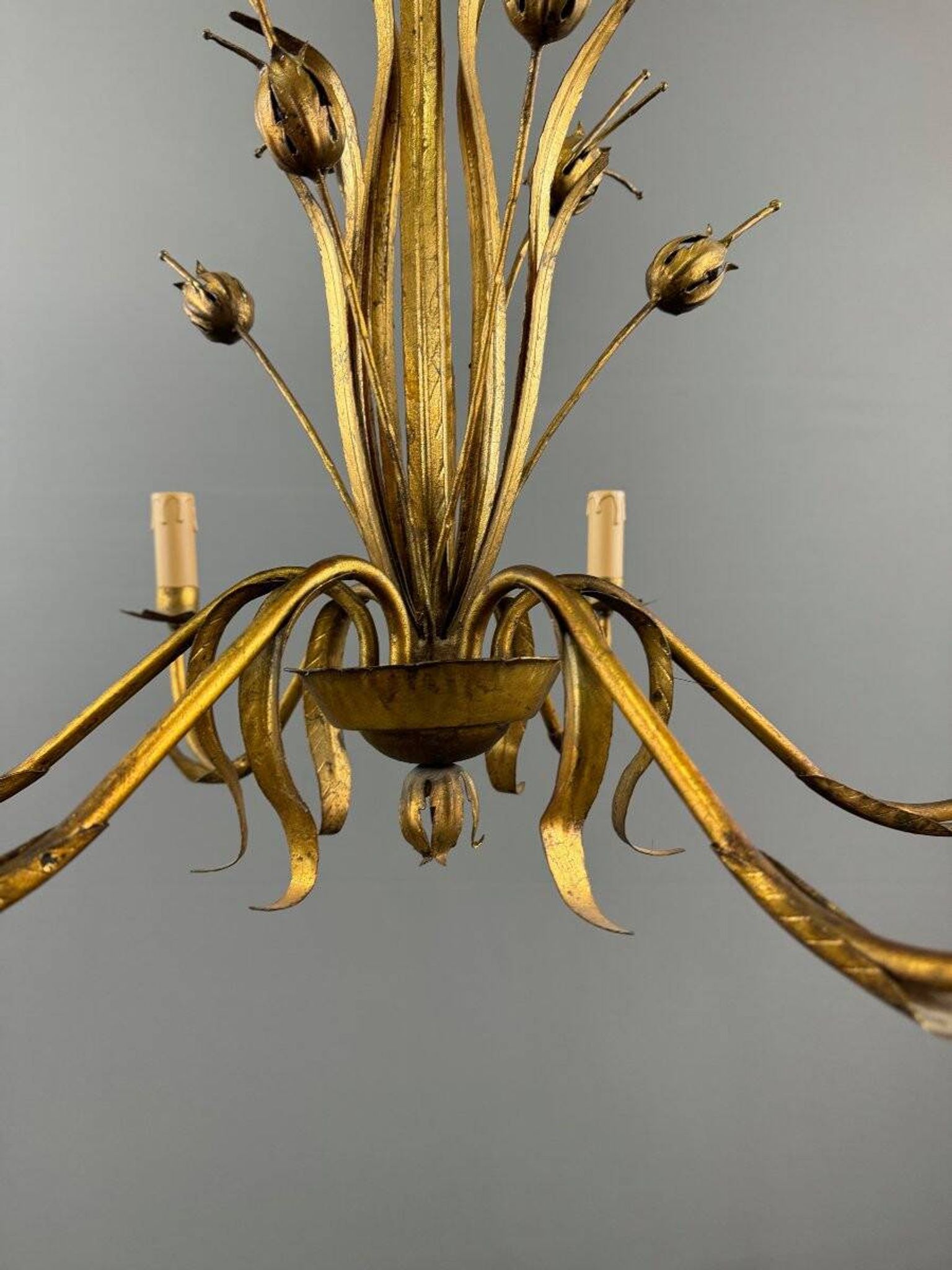 Lustre en métal doré, Italie, vers 1950