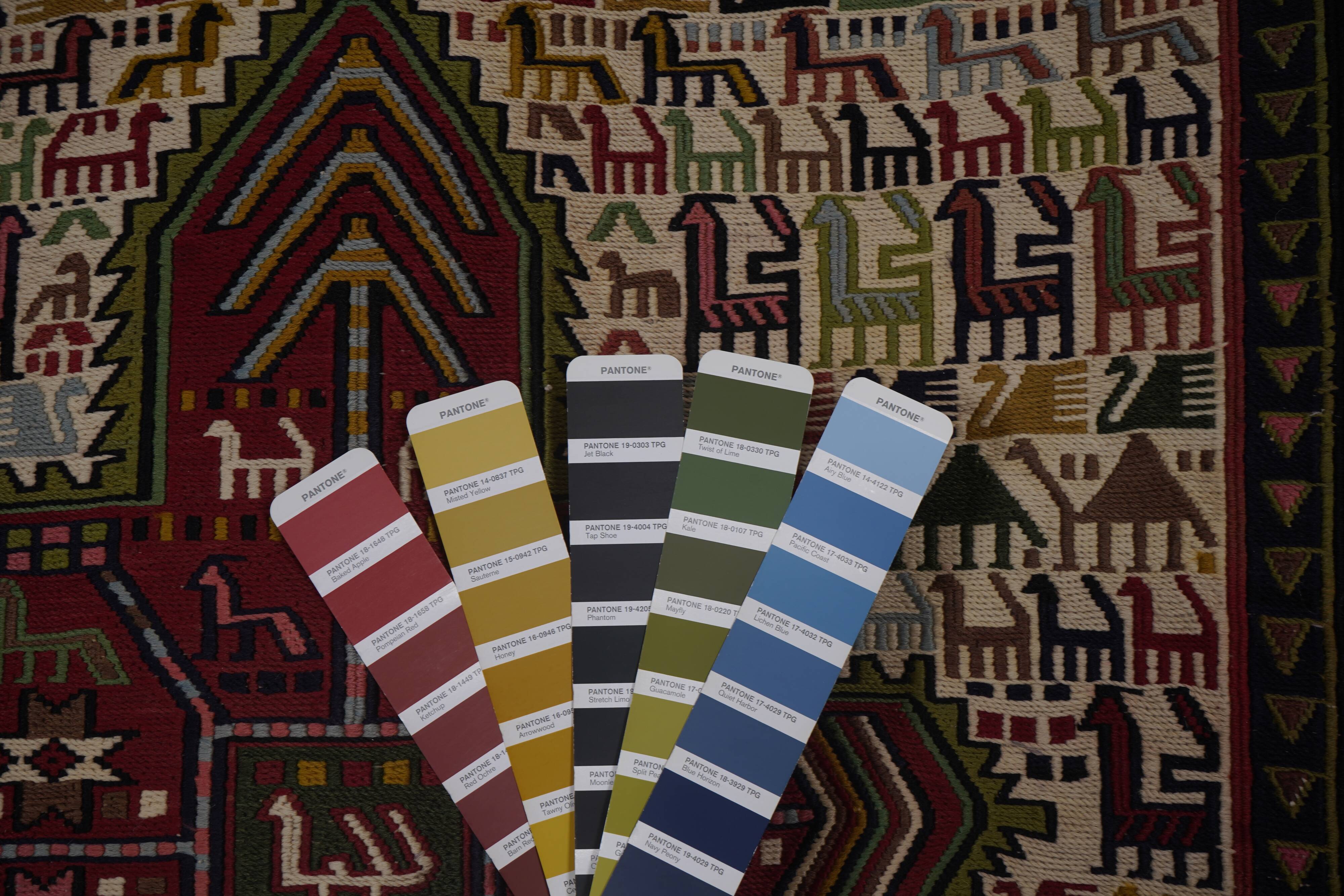 Vintage Turkish Oushak Rug Handwoven 104x285 cm