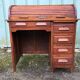 Bureau vintage dit bureau américain à rideau en chêne