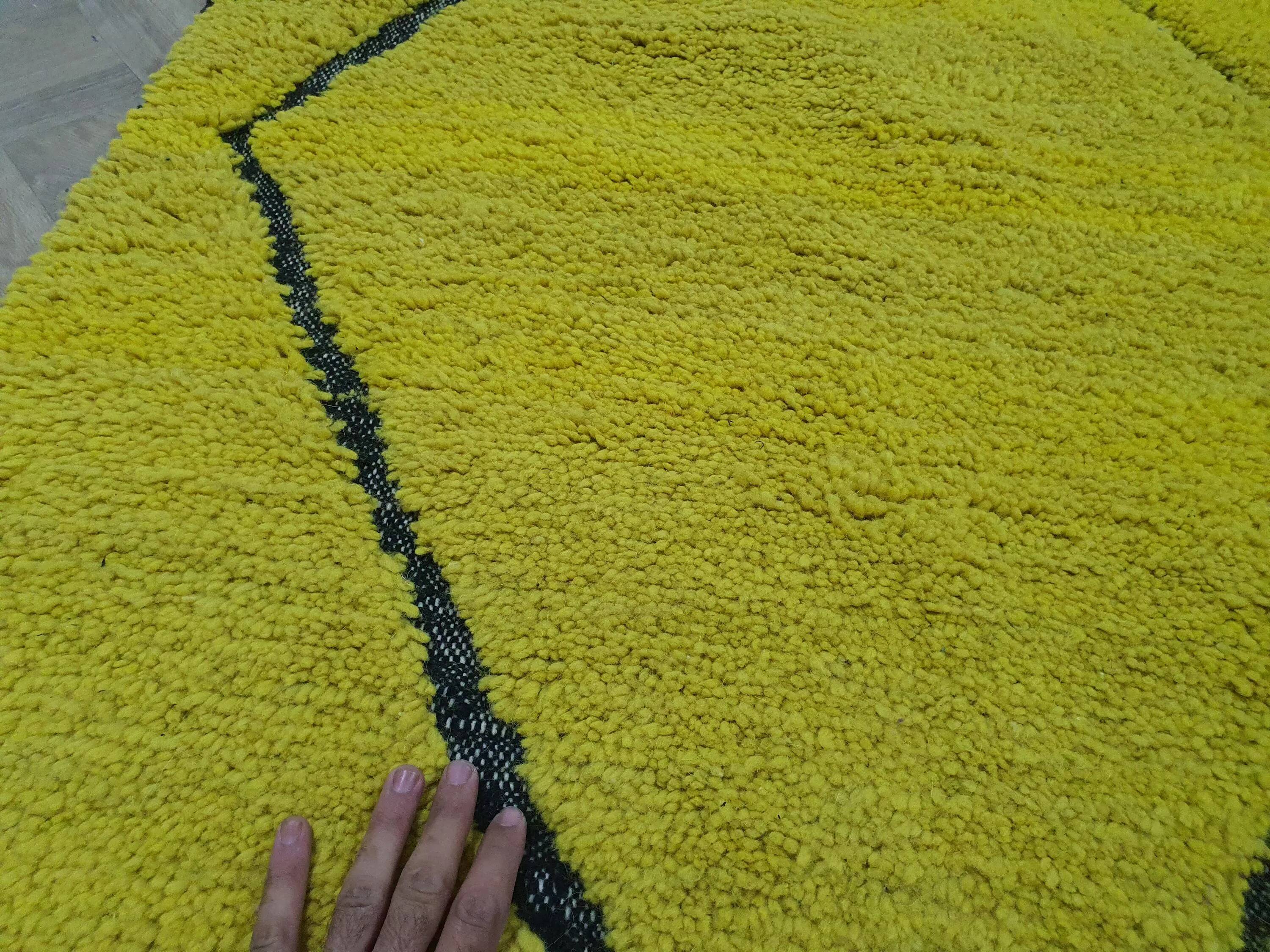 Handmade pure wool Moroccan rug 2.5x1.5 m