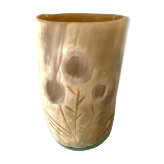 Horn pot