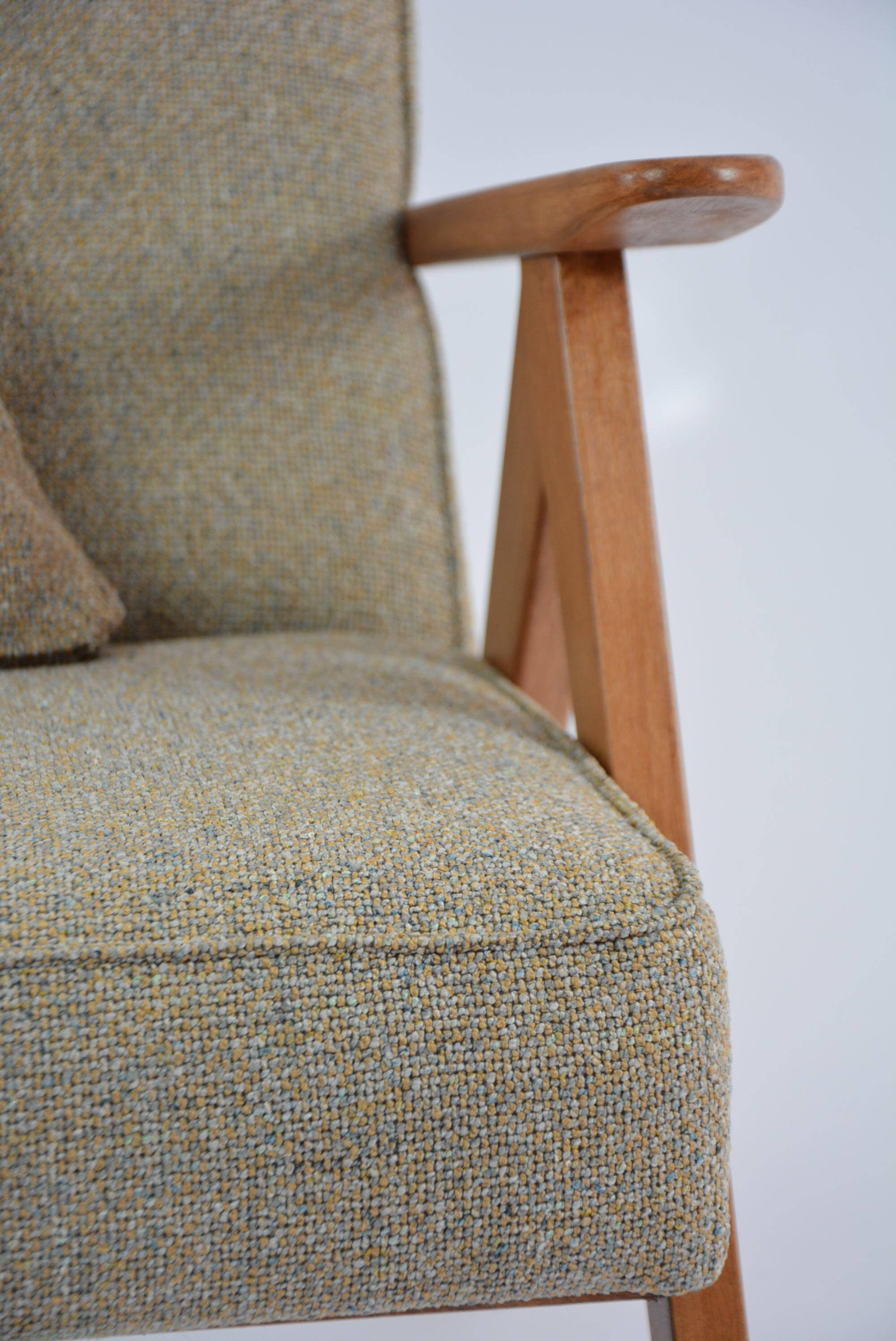 Kompas armchairs mottled beige