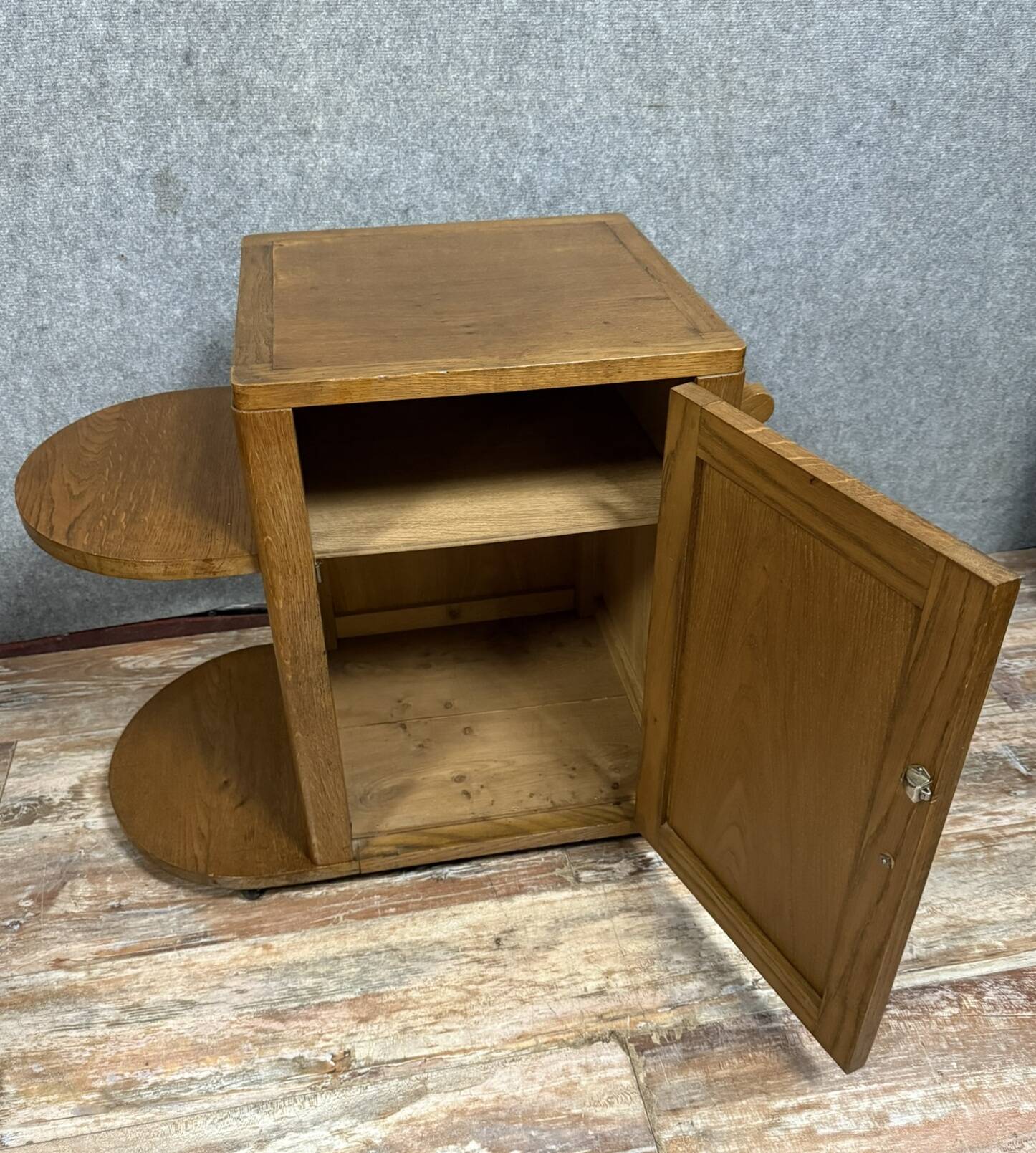 Art Deco period bar cabinet / trolley on wheels in oak circa 1940