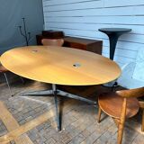Florence Knoll Oval Desk Table for Knoll International circa 1980