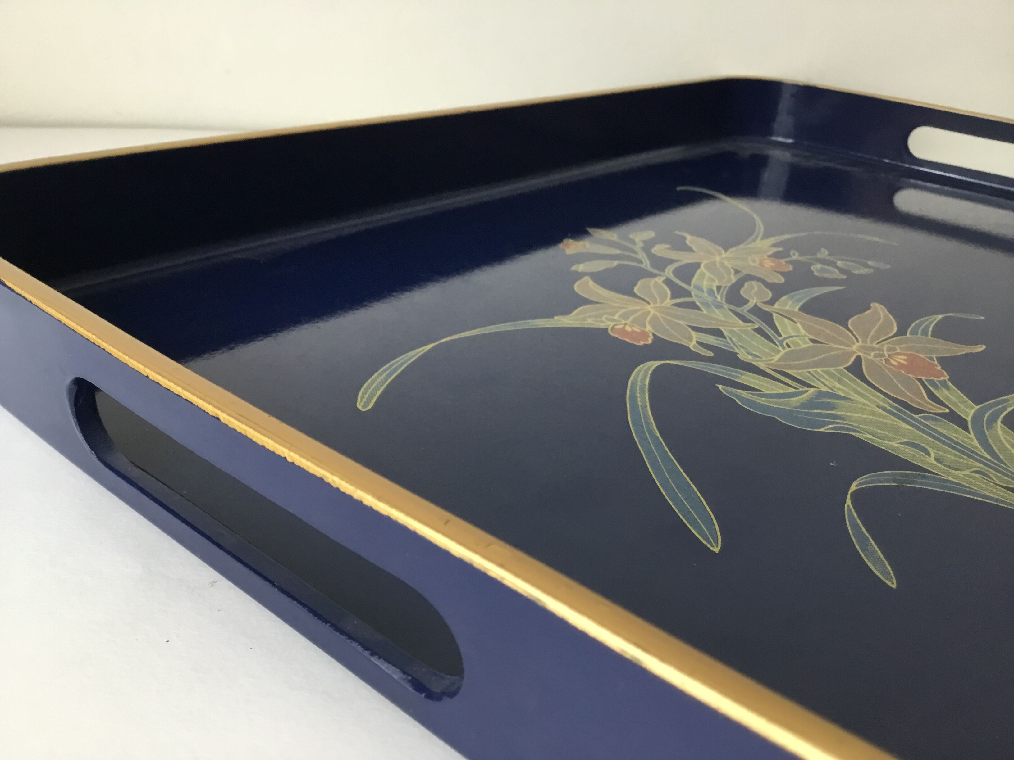 Lacquered tray