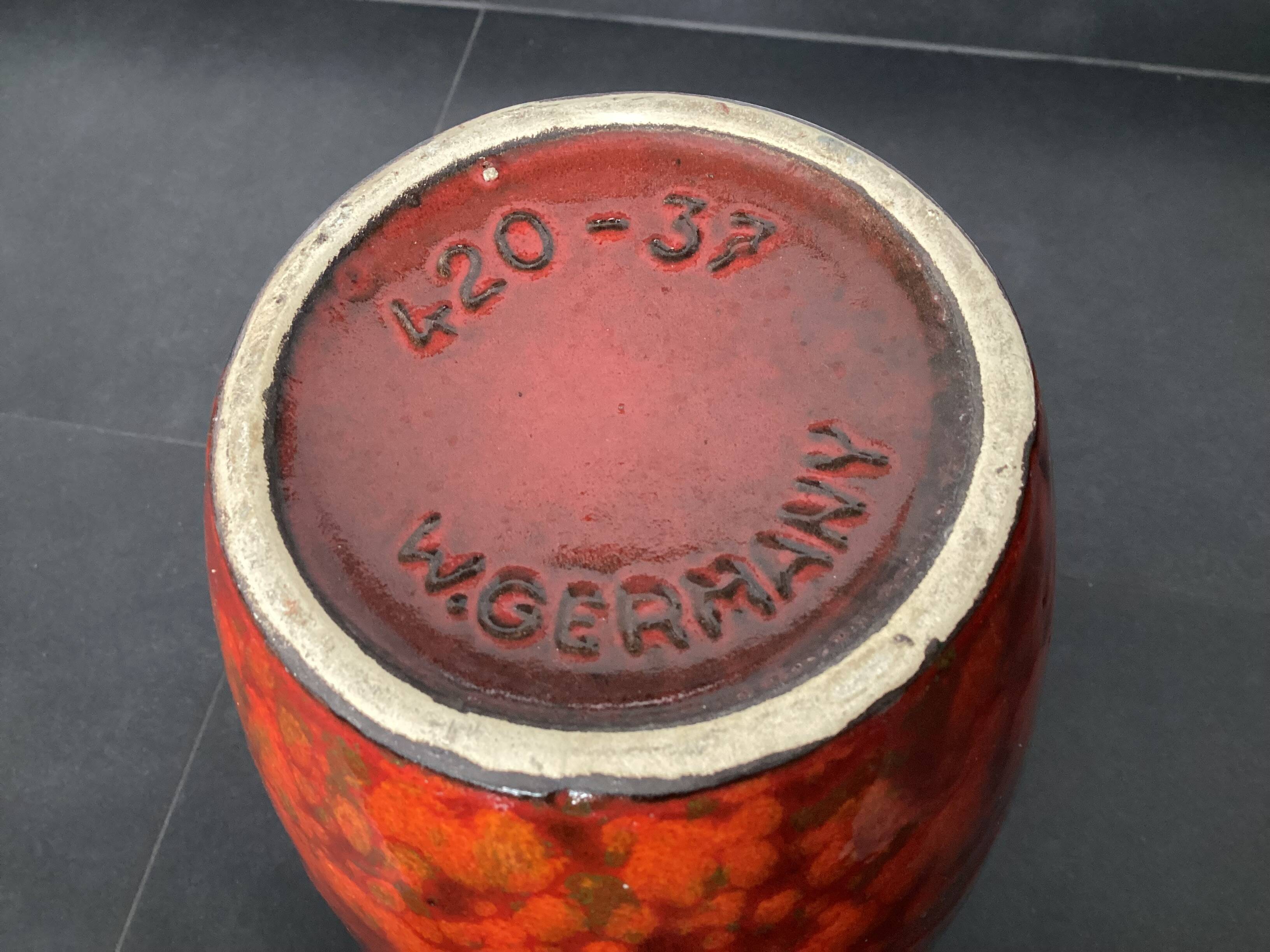 Scheurich vase model 420-37, West Germany 1970s