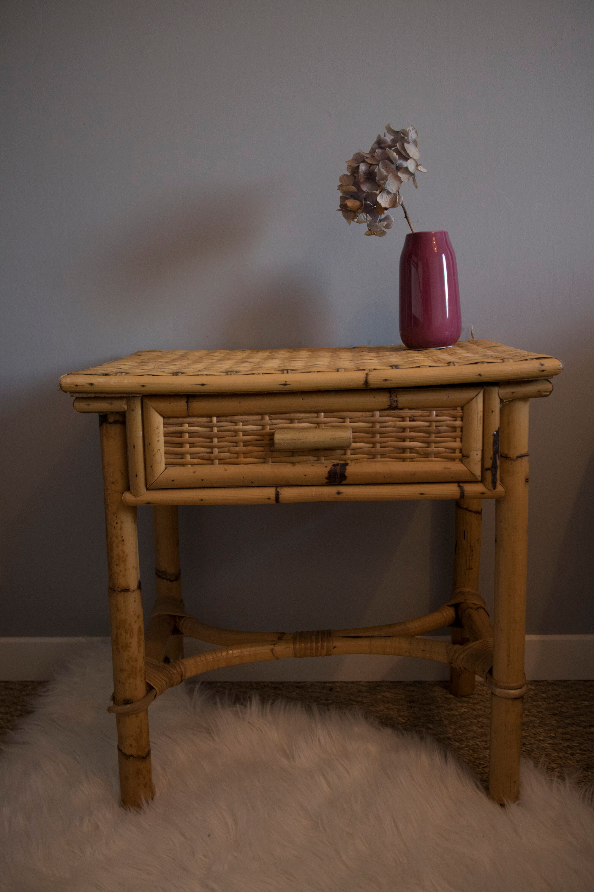 Table de nuit ou d'appoint en rotin