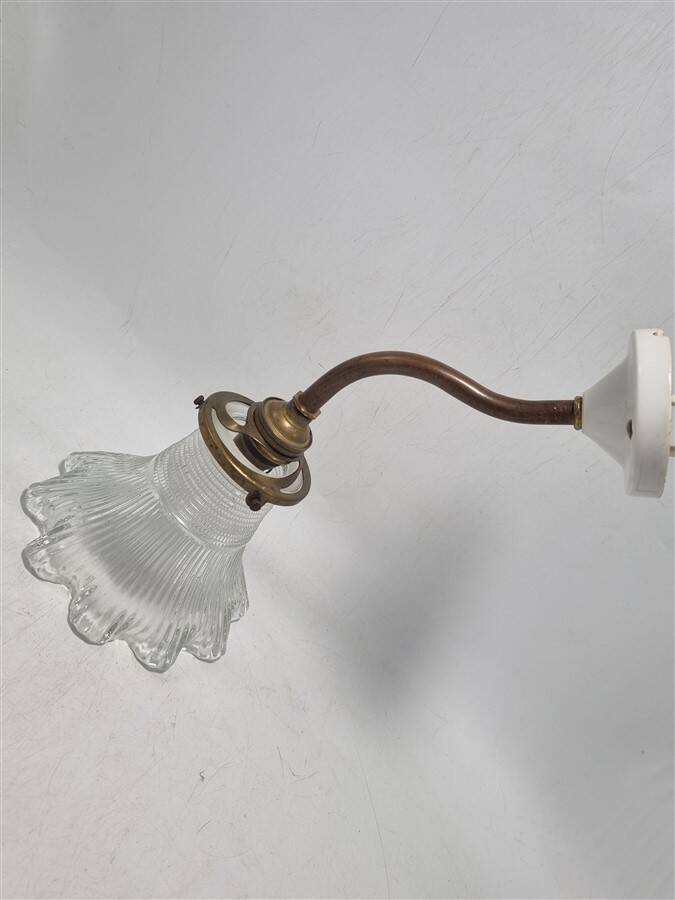 Holophane style wall light