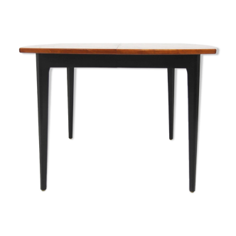 Scandinavian mahogany dining table, Sweden, 1950s