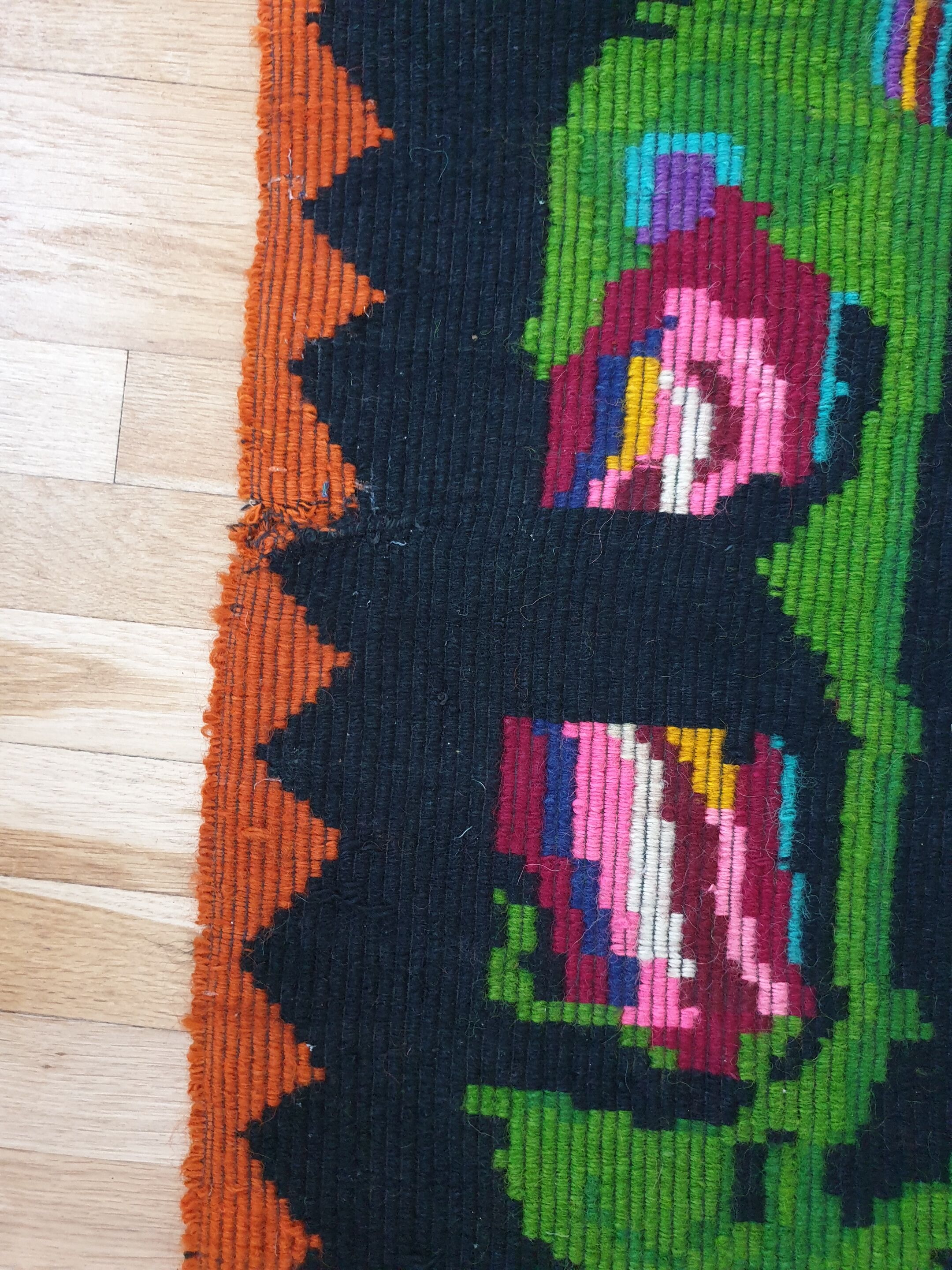 Floral handwoven green and fuchsia rug, made in wool, bohemian design 170x232cm