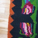 Floral handwoven green and fuchsia rug, made in wool, bohemian design 170x232cm