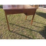 Bureau ancien en bois
