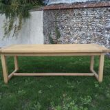 Farm table