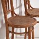 Anciennes chaises Thonet avec assise gravée (c.1920). Ensemble de 2 pièces