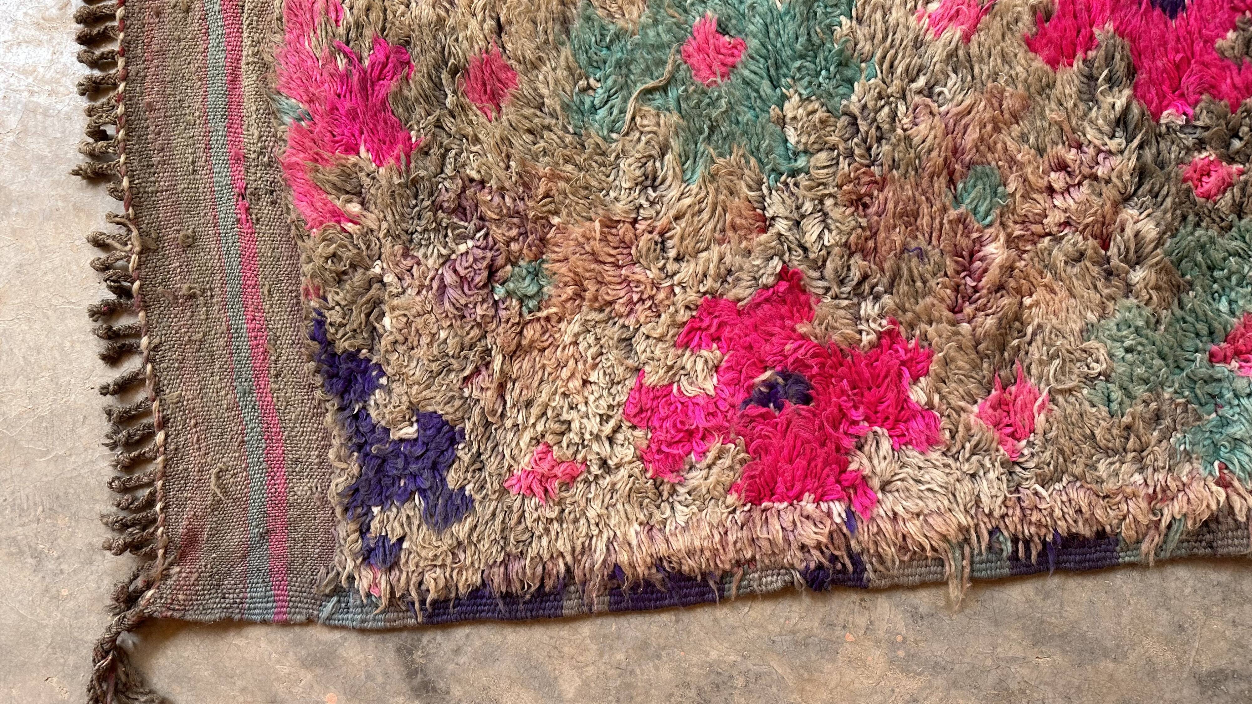 Talsint colorful Berber rug - 433 x 189 cm