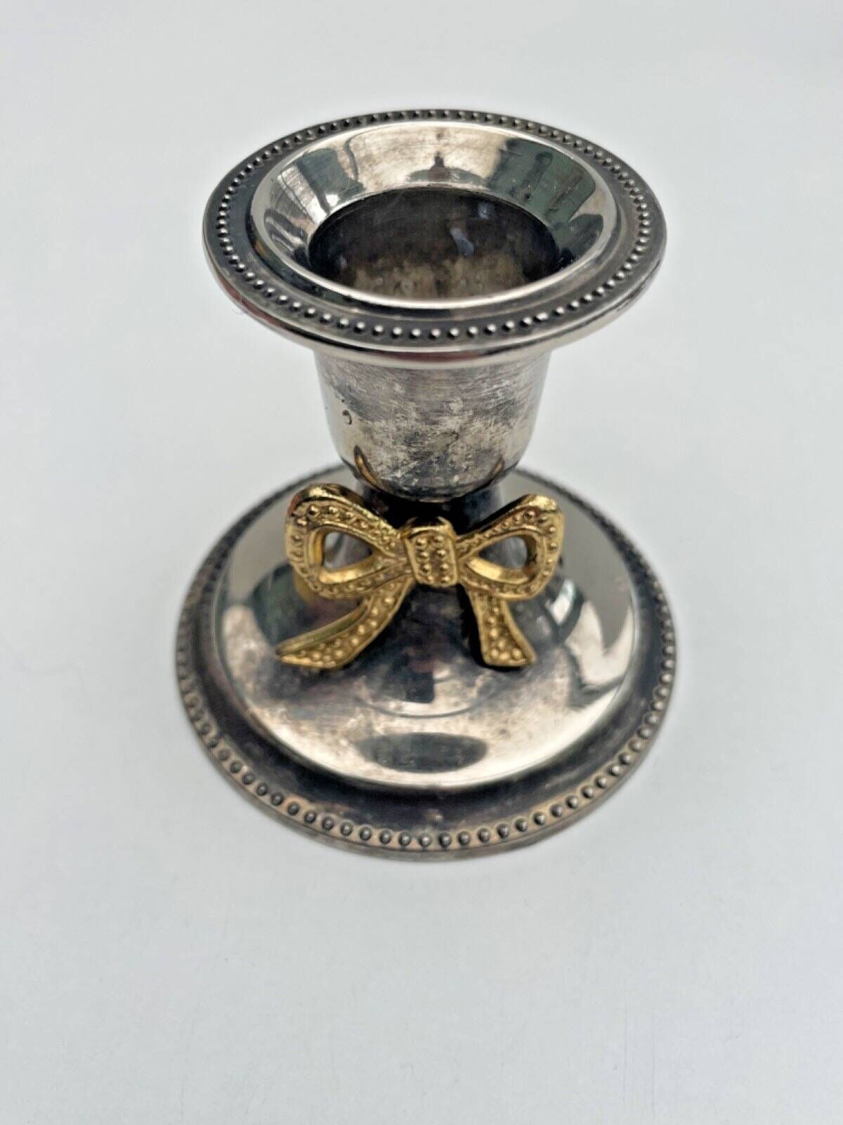 Set of 4 silver metal candle holders with gold bow - classic chic style