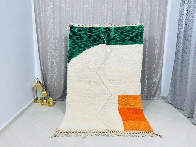 Handmade Moroccan pure wool rug, traditional style, size 250 x 250 cm